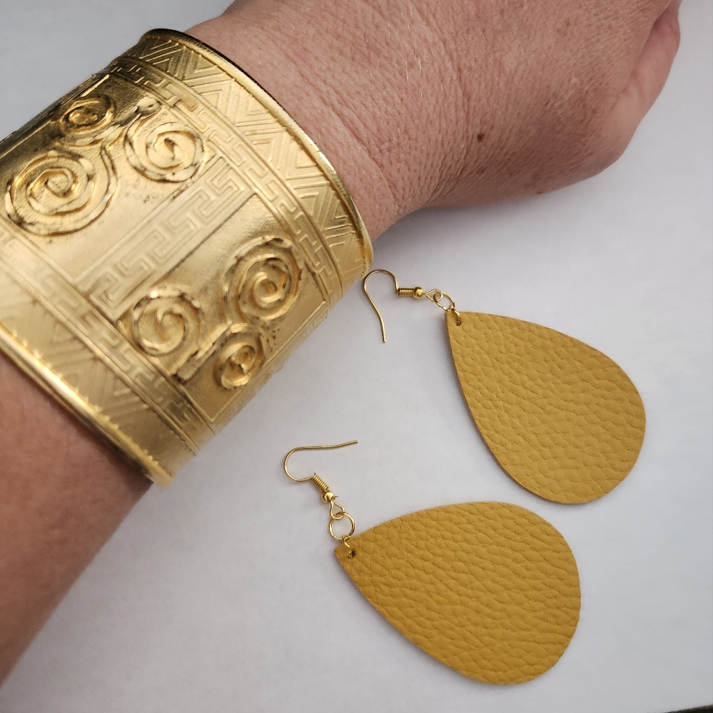 A Fall Pair of earrings and  Cuff.